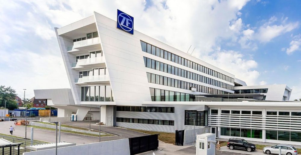 Tanger : le groupe allemand ZF LIFETEC inaugure une nouvelle usine de production de systèmes de volants