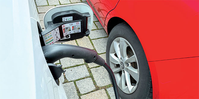 Dossier Automobile - Les véhicules électriques moins polluants que l’hybride