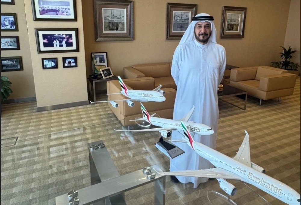 Comment Emirates maintient sa performance malgré les défis du secteur aérien (Entretien)