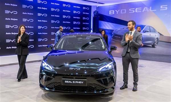 BYD dévoile la SEAL 5 et ouvre un nouveau showroom à Casablanca [Vidéo]